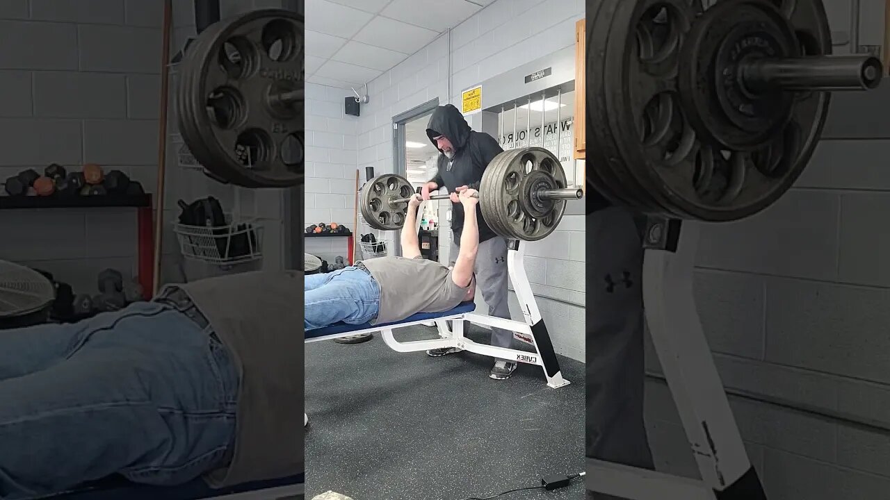 430lbs Raw Bench, Keep your hands off the bar !!!