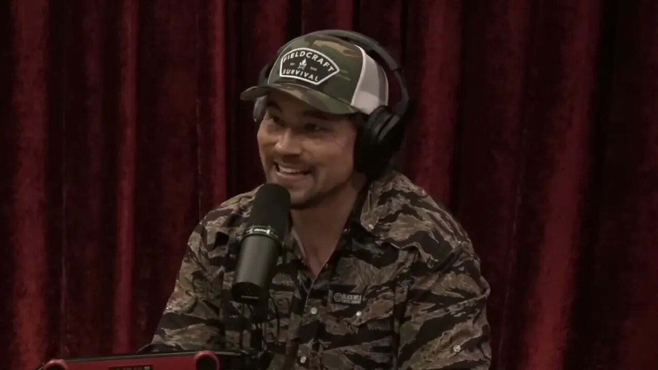 Joe Rogan The CRAZIEST FBI Story I Have Ever Heard With Mike Glover... Special Ops Veteran.....