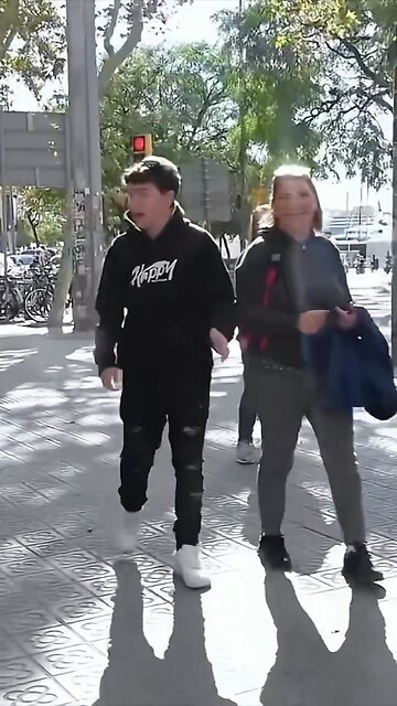 This video is exceptionally humorous and will likely elicit considerable laughter.😂