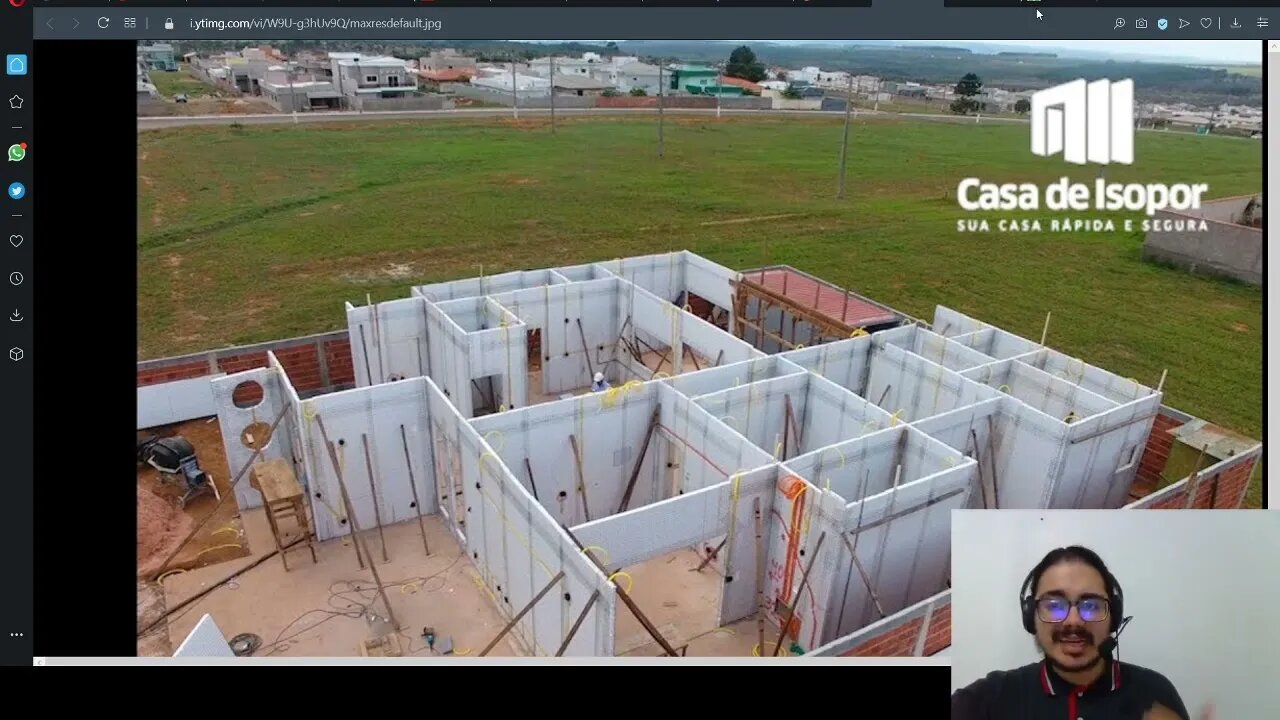 Sobre a casa com paredes de isopor Eng Estrutural