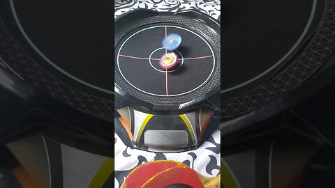 achilles contra valkyrie #batalhadebeyblade #beyblade #beybladeburst