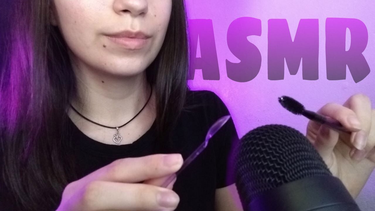 ASMR - Gatilhos no microfone pra derreter o teu cérebro (com eco)