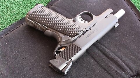 1911 Build 8, Part 13, At the range with wildlife