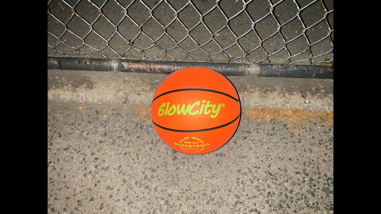 GlowCity Glow Light up in The Dark Basketball Glowing LED Night Time Late Game Play Court GiZ WiZ