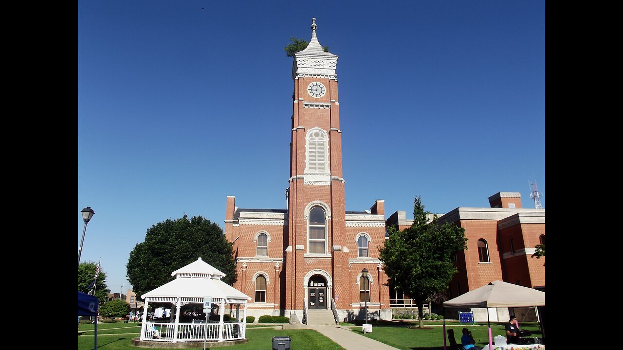 Podcast - Greensburg, Indiana - A Tree on the Courthouse?