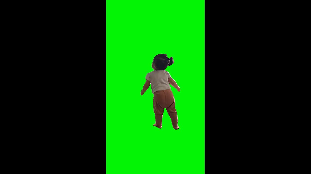 Baby Dancing to the Halloween Theme | Green Screen