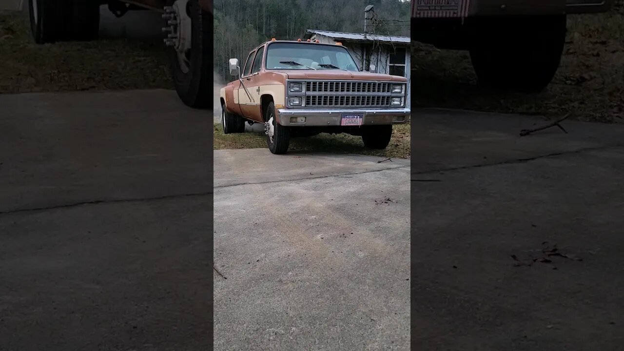 Who else daily drives a big block chevy? #c30 #crewcab #dailydrivensquarebody #chevy #chevycrewcab