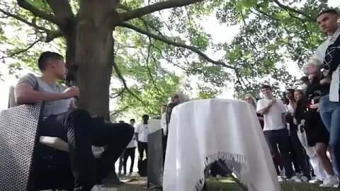 One minute Podcast GONE RUBBISH! | SNEAKO