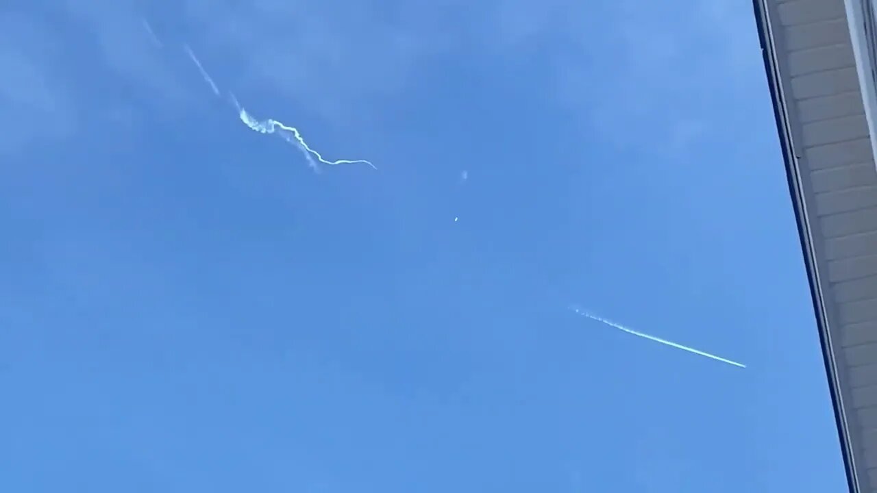 BREAKING! Sound Of Explosion US F22 Fighter Jet hits Chinese balloon over the ocean in Myrtle Beach