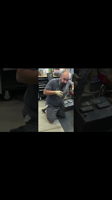 Quick Tip to get battery out of Superduty!