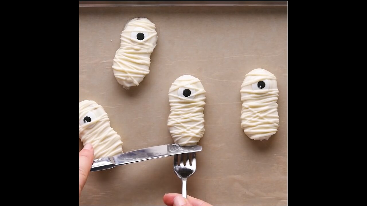 Last Minute Halloween Treats DIY Easy Halloween Treats