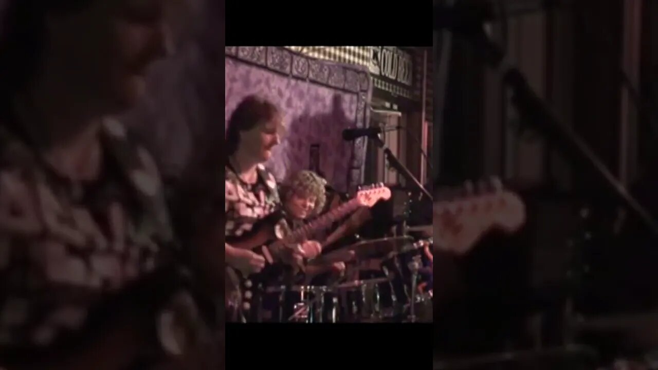 Texas Blues Rockin' guitar solo- Cari Dell female lead blues guitarist