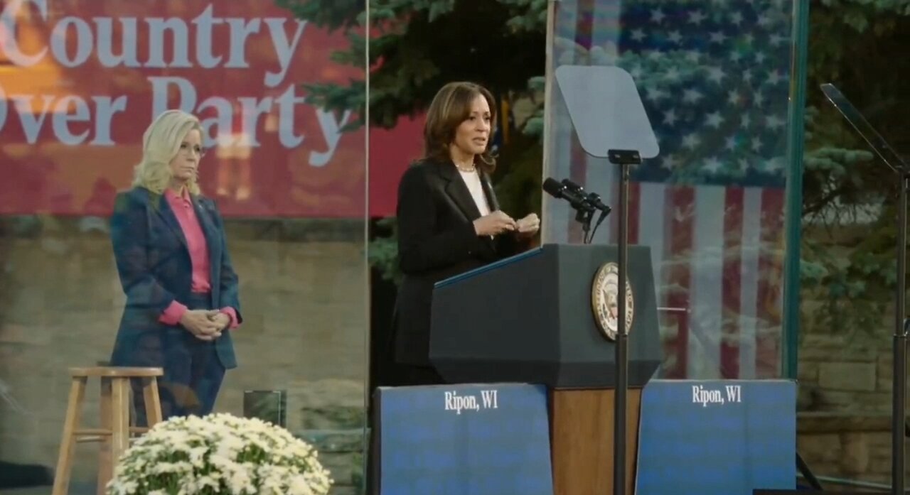 Kamala Gushes Over Liz Cheney