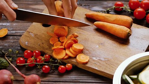 Carrot juice is useful for health, it can be used to make halwa and can also be used in the living