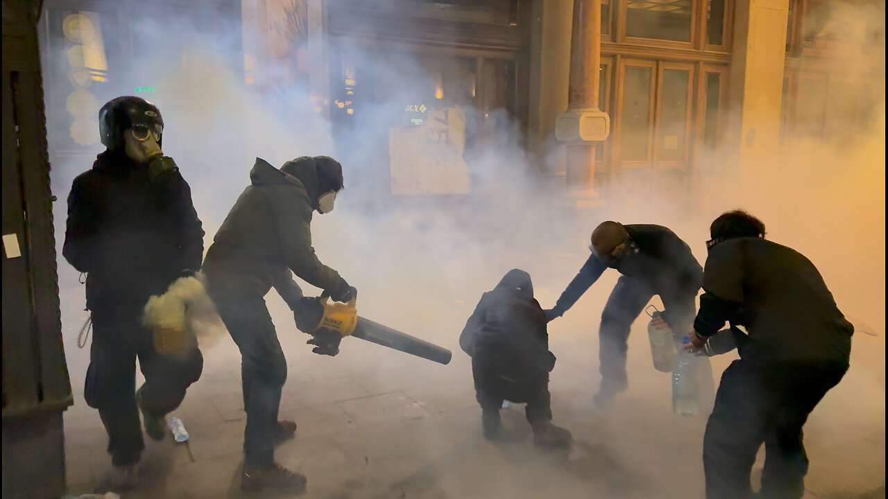 Protesters Use Leaf Blowers Against Teargas in Tbilisi, Georgia