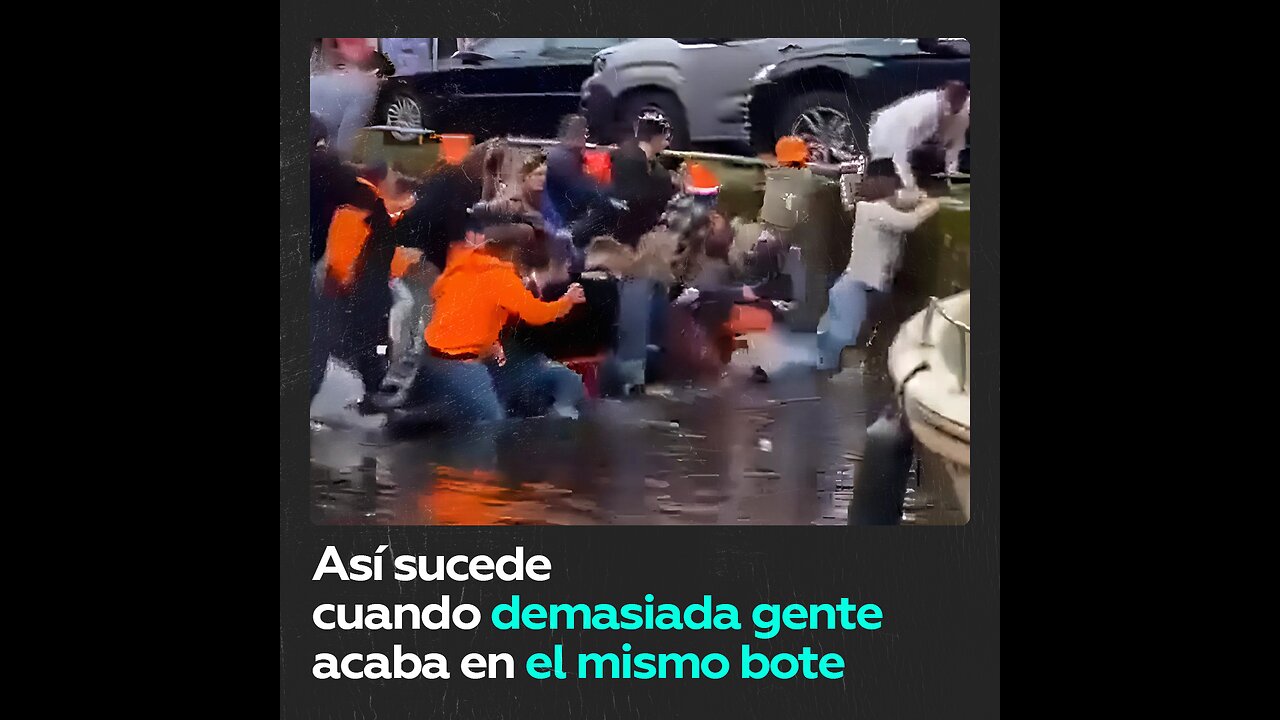 Bote no soporta tanta gente y se hunde en Ámsterdam