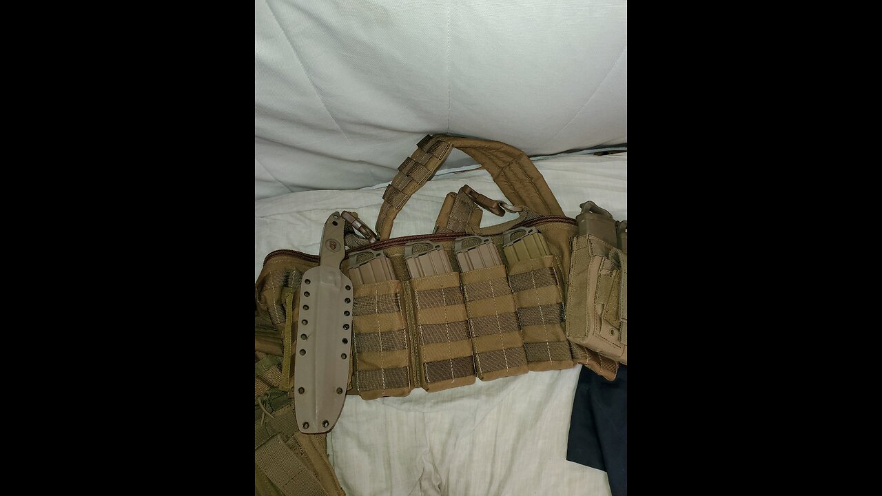 Chest Rig, Knives, Holsters