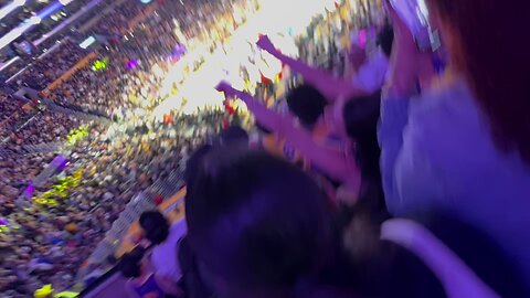 NBACentral - Lakers fans booing President Biden