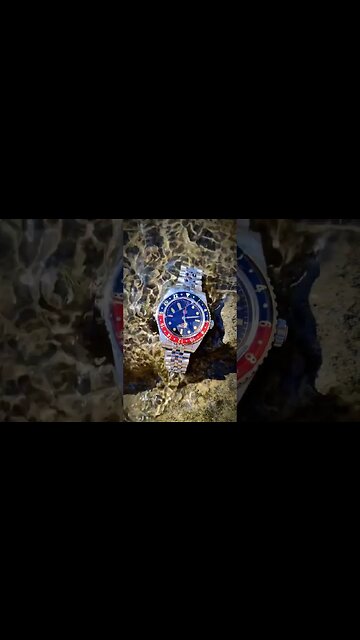 Quick Dip For The San Martin Vintage GMT #shorts #HWR