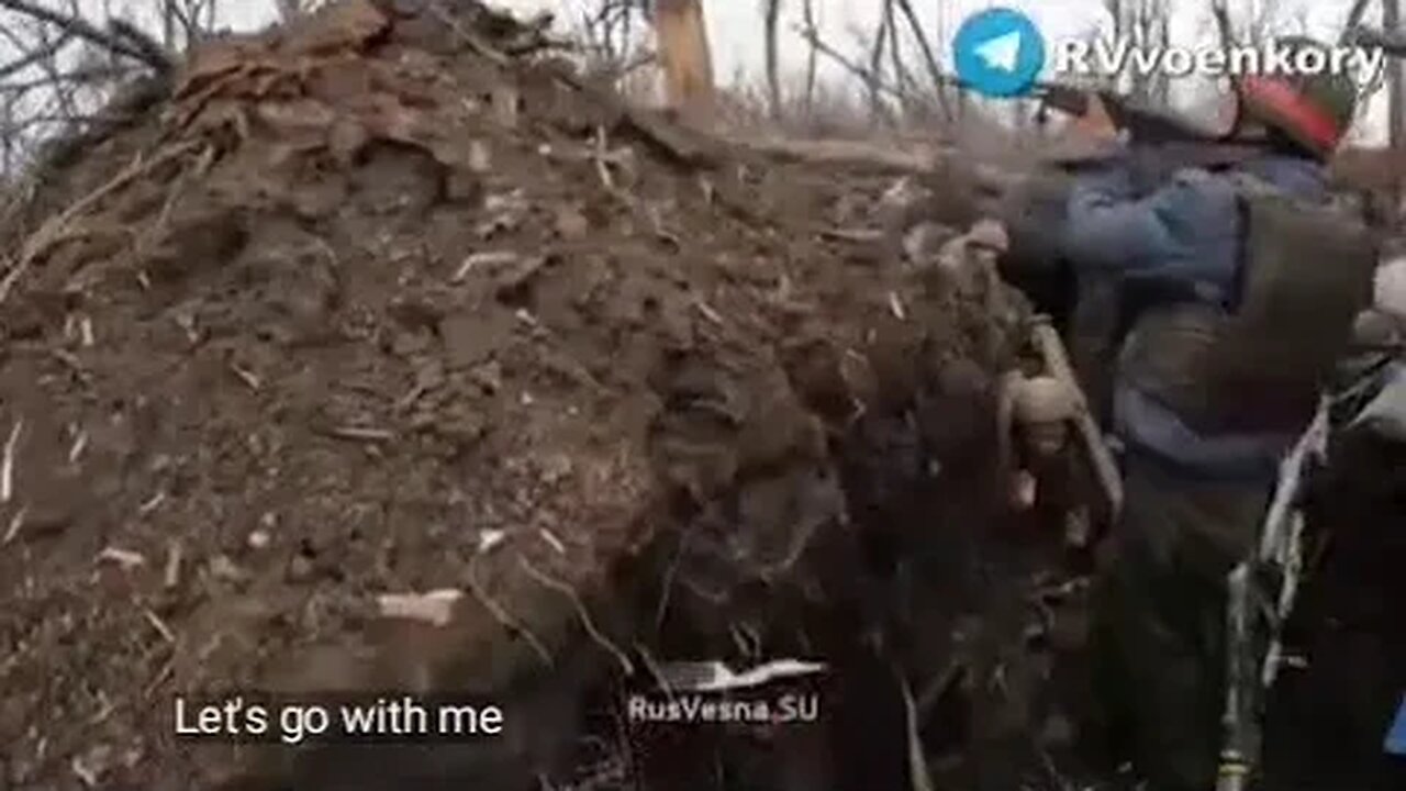 Russian soldiers yell at Ukrainian soldiers to surrender