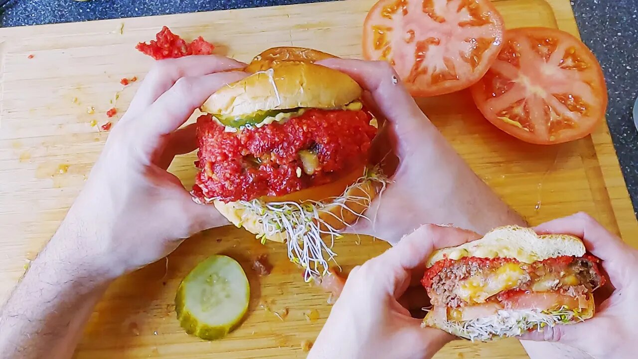 HOT CHEETOS CHEESE STUFFED BURGER ! * JUICY LUCY * | Nomnomsammieboy