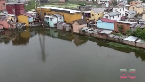 Tropical storm kills 30 in Madagascar, thousands displaced