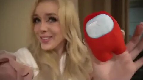 Lyssy Noel DO NOT ORDER THE AMONG US HAPPY MEAL AT 3AM! Reuploaded