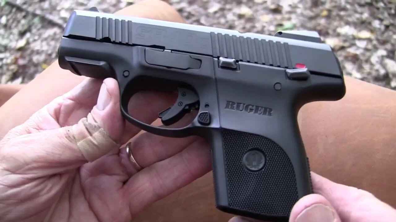 Ruger SR40c (Close-up)