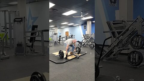 185lbs Military 🪖 press, 3rd set, Crazy 🤪 old man