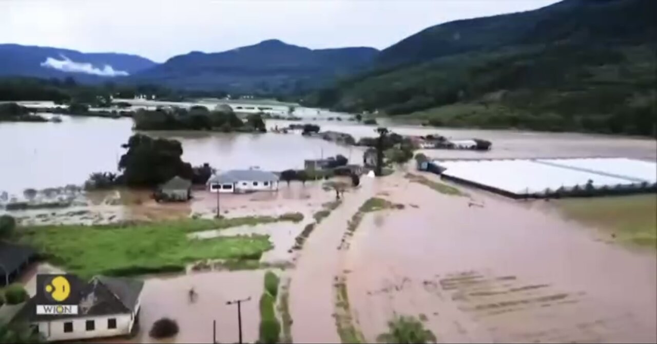 HEAVY RAINS🌧️💦🏚️🌊🏊🌳TRIGGERS CATASTROPHIC FLOODS IN SOUTHERN BRAZIL💦🛖🌊💫