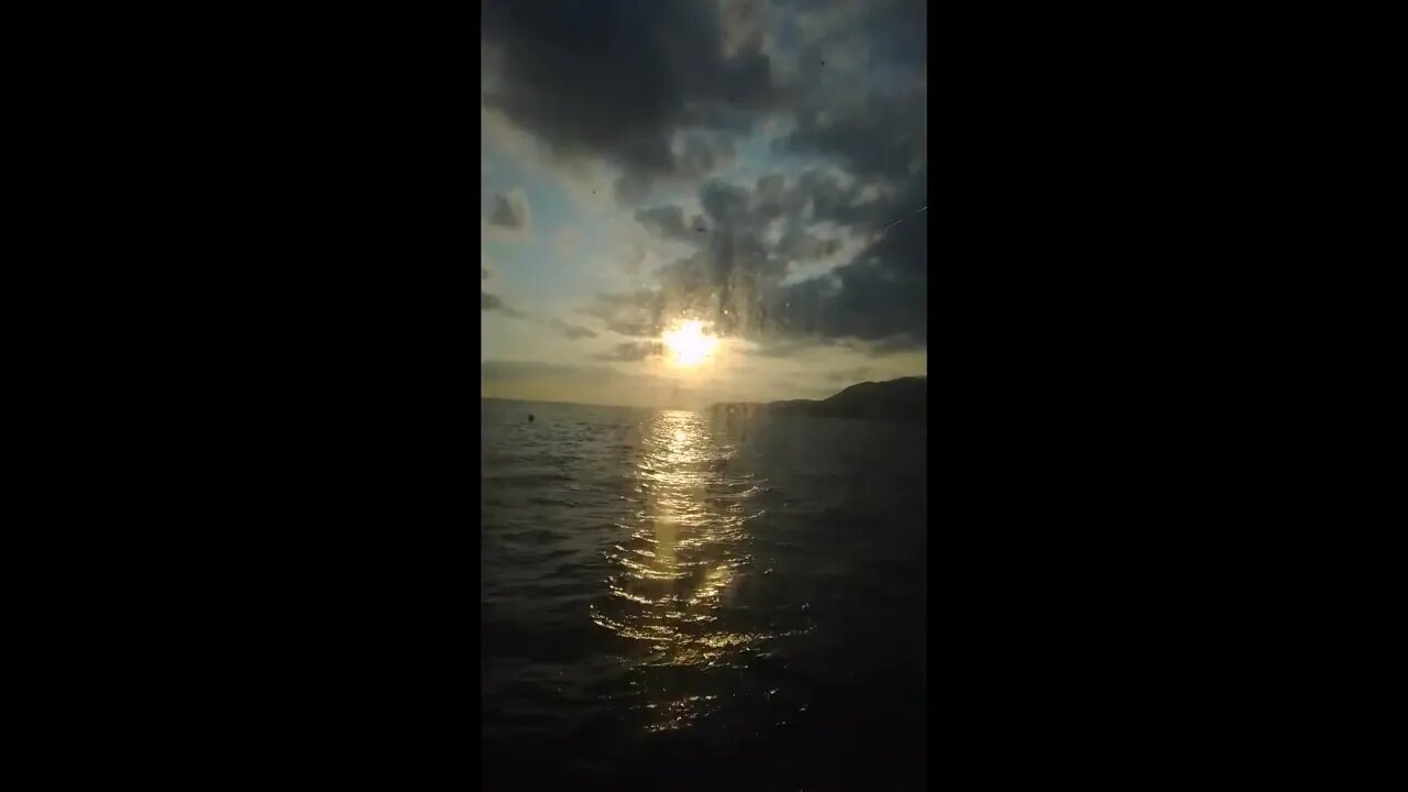 O POR DO SOL NO MAR!