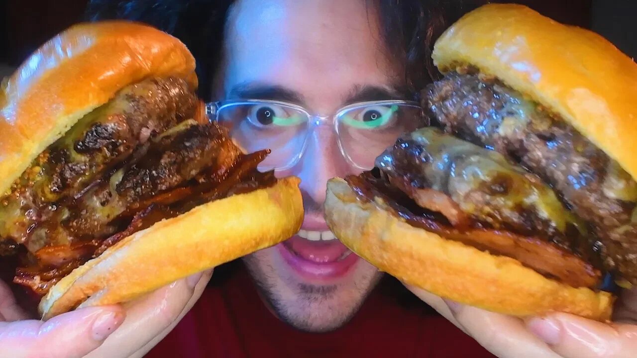 5x SMOKED BACON CHEESE BISON BURGER * ASMR NO TALKING * | NOMNOMSAMMIEBOY