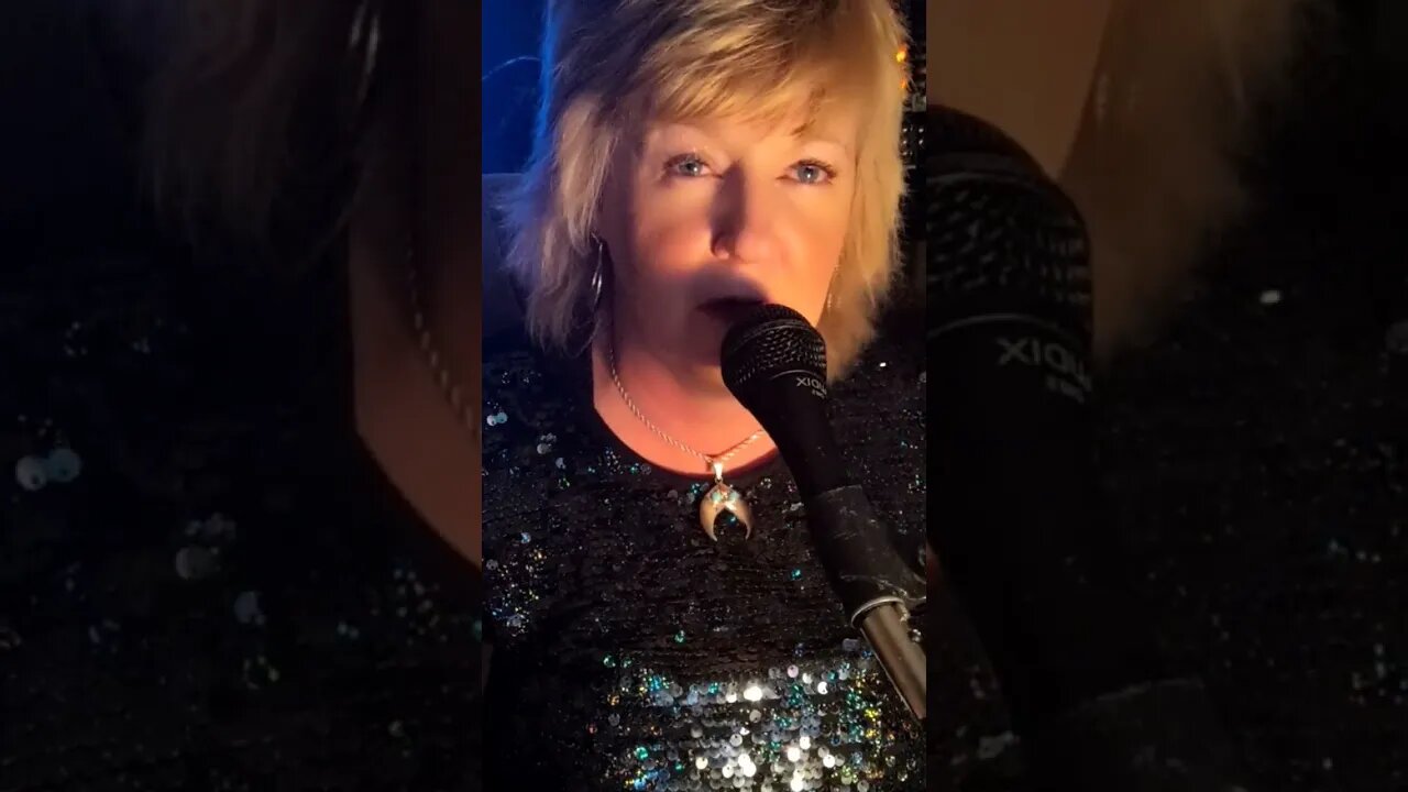 The Rose- Bette Midler live cover by Cari Dell