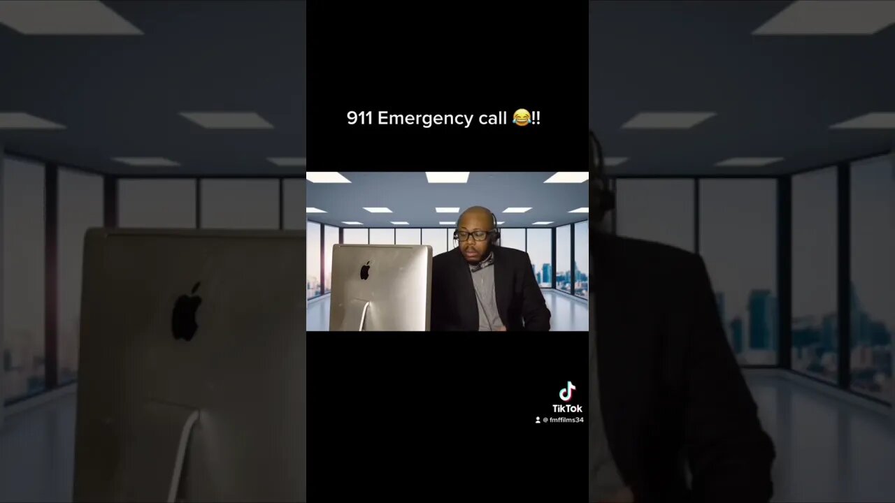 “911 Emergency call 😂😂” #funny #funnyvideo #funnyshorts