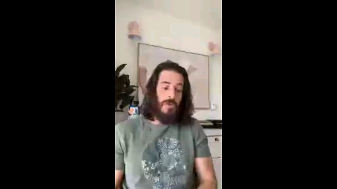 Jonathan Roumie warns against an imposter