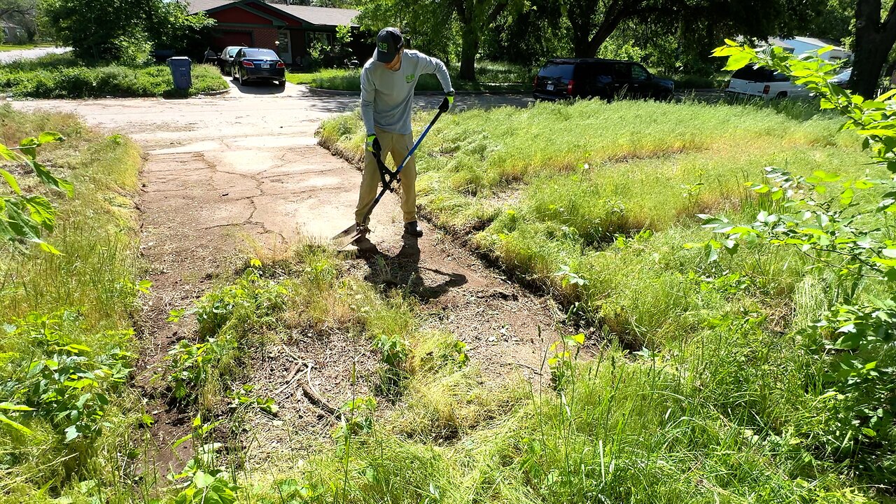 After 15 years this once PRISTINE home turned into the neighborhood EYESORE