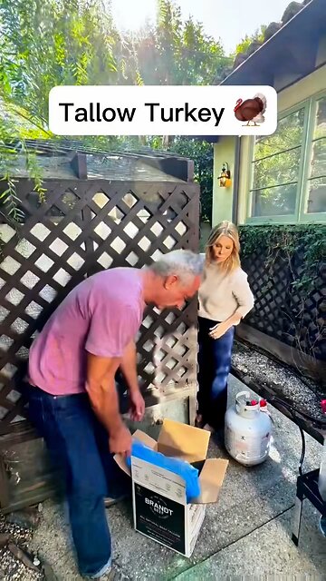 RFK JR THANKSGIVING WITH TALLOW TURKEY