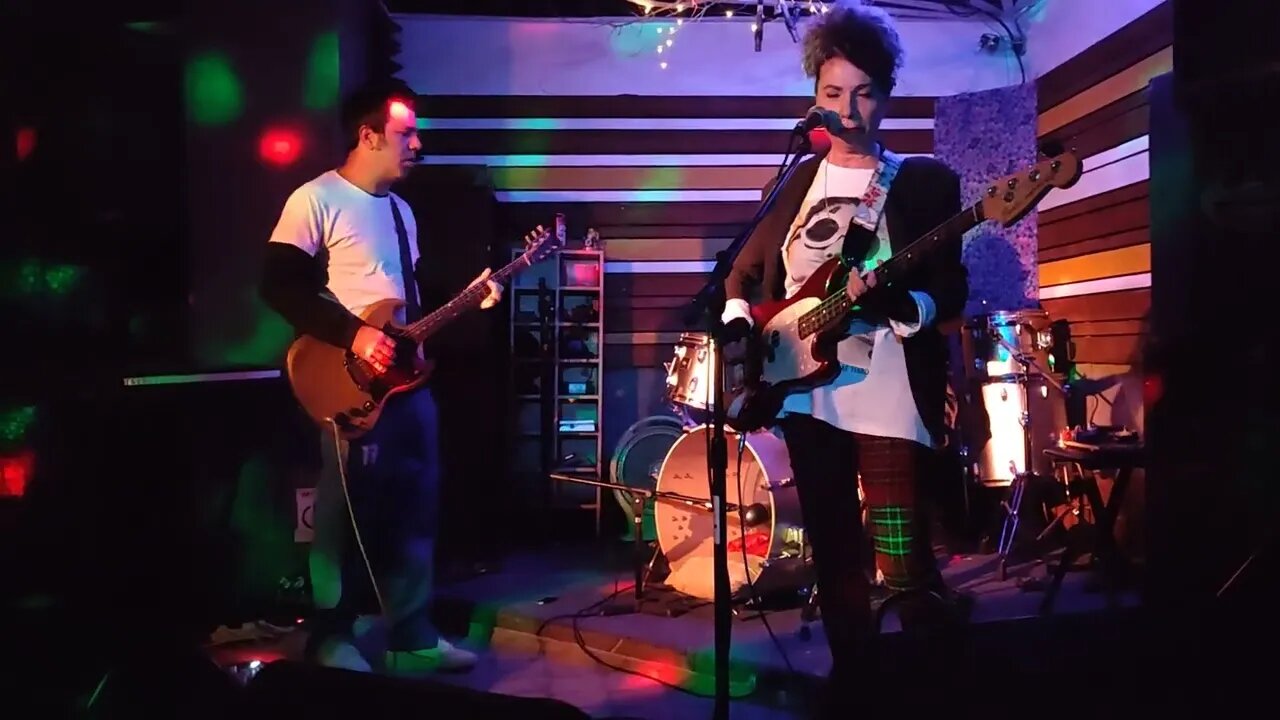 רוקרפוטקס - רק המתים רוקדים