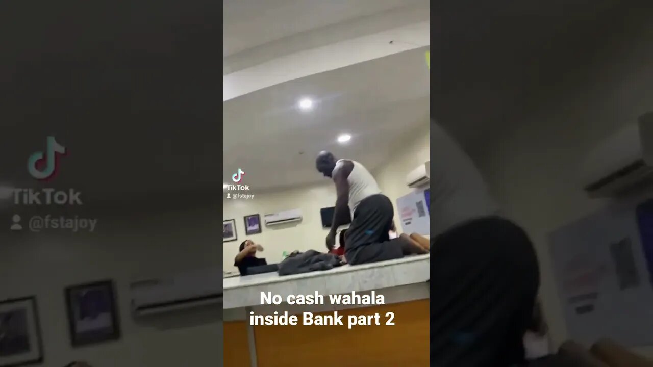 No cash wahala inside Bank part 2 #buhari #cbn #naira