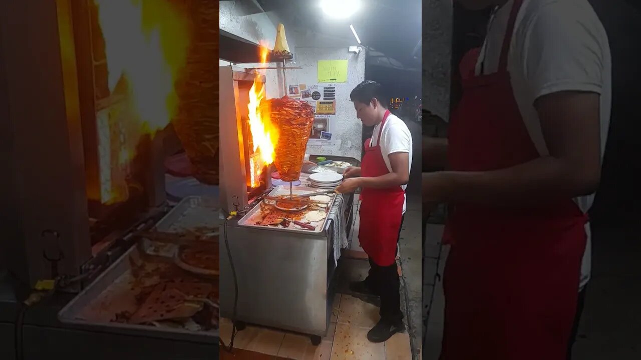 Big Flame Cooking Tacos al Pastor Huatulco Mexico