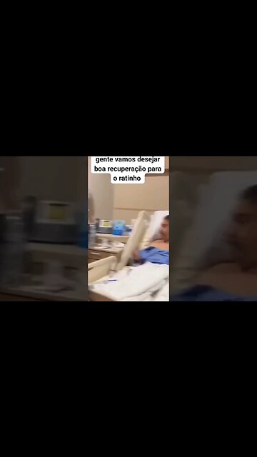 Ratinho em recuperação no hospital pede um açaí assistam #noticias #shorts #tv