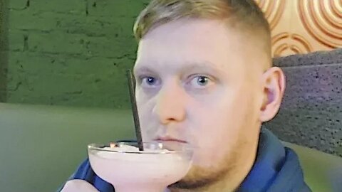 Live With @Ryan Rampage DRINKING Girls DRIKS