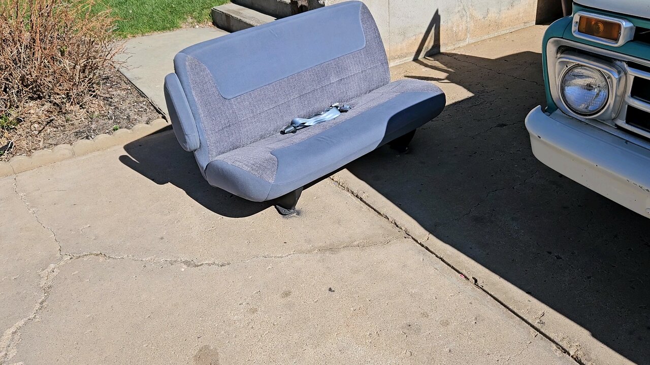 1965 F-un Hundred: New seat and subwoofer