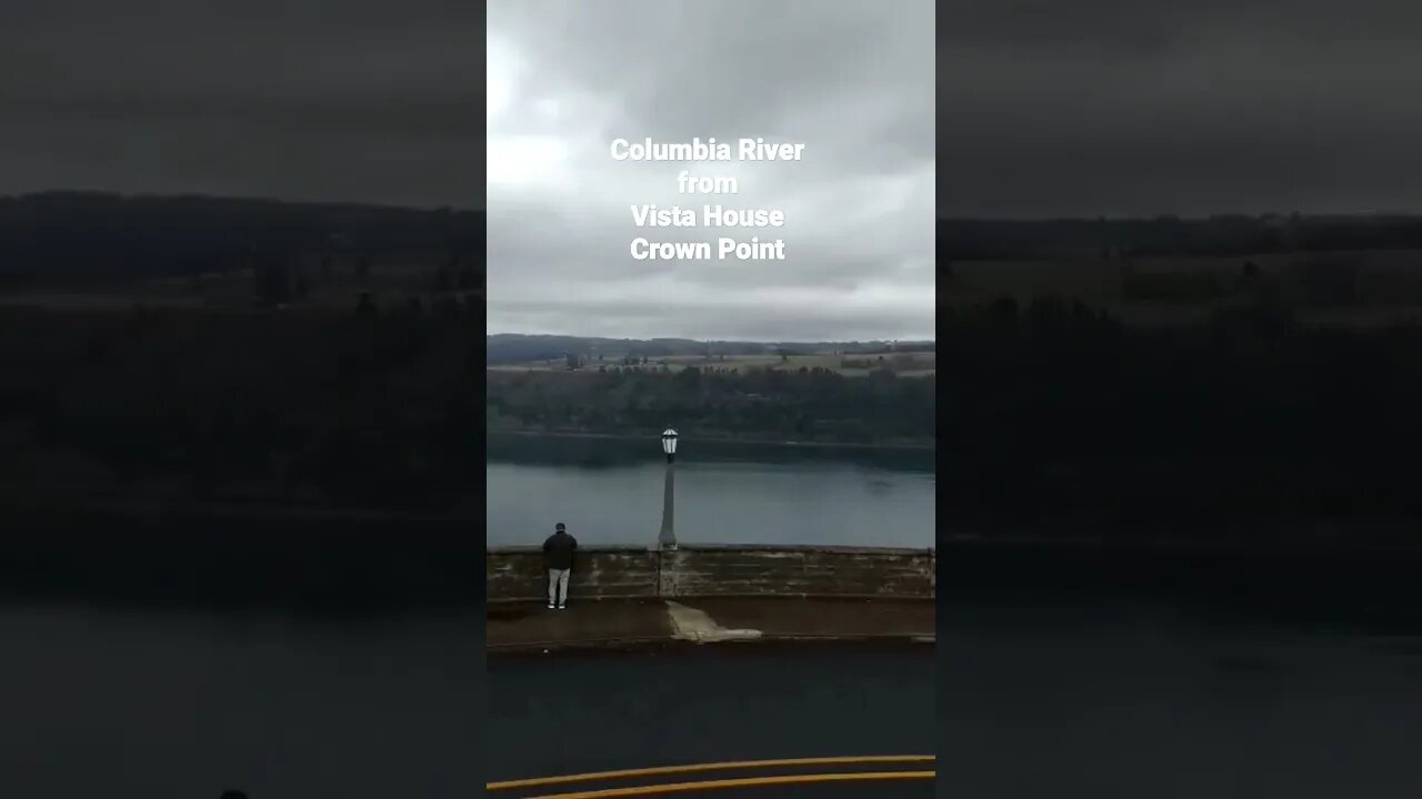 Columbia River from Vista House. Crown Point Oregon
