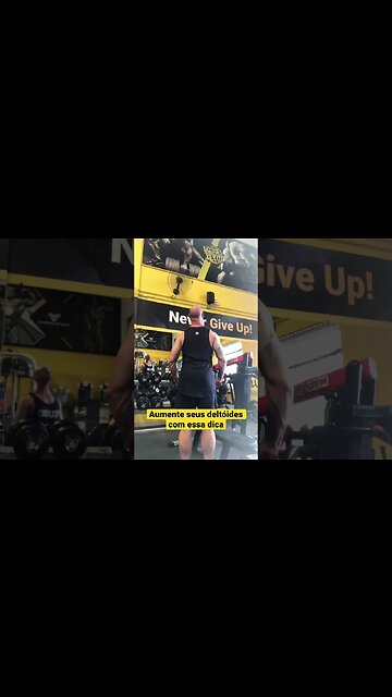 Cuidado você faz a elevação lateral errado e não sabe!!! #shorts