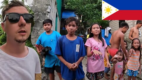 Exploring a Squatters Village in Palawan, Philippines 🇵🇭