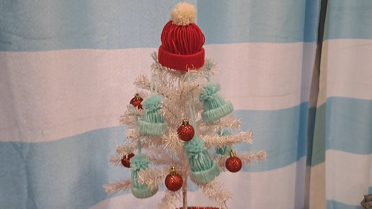 STOP Making Ugly Christmas Ornaments Try Mini Yarn Hats Instead