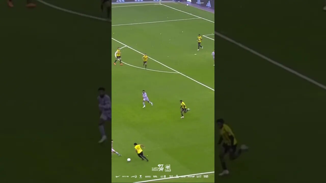 E O ROMARINHO? TÁ VOANDO!