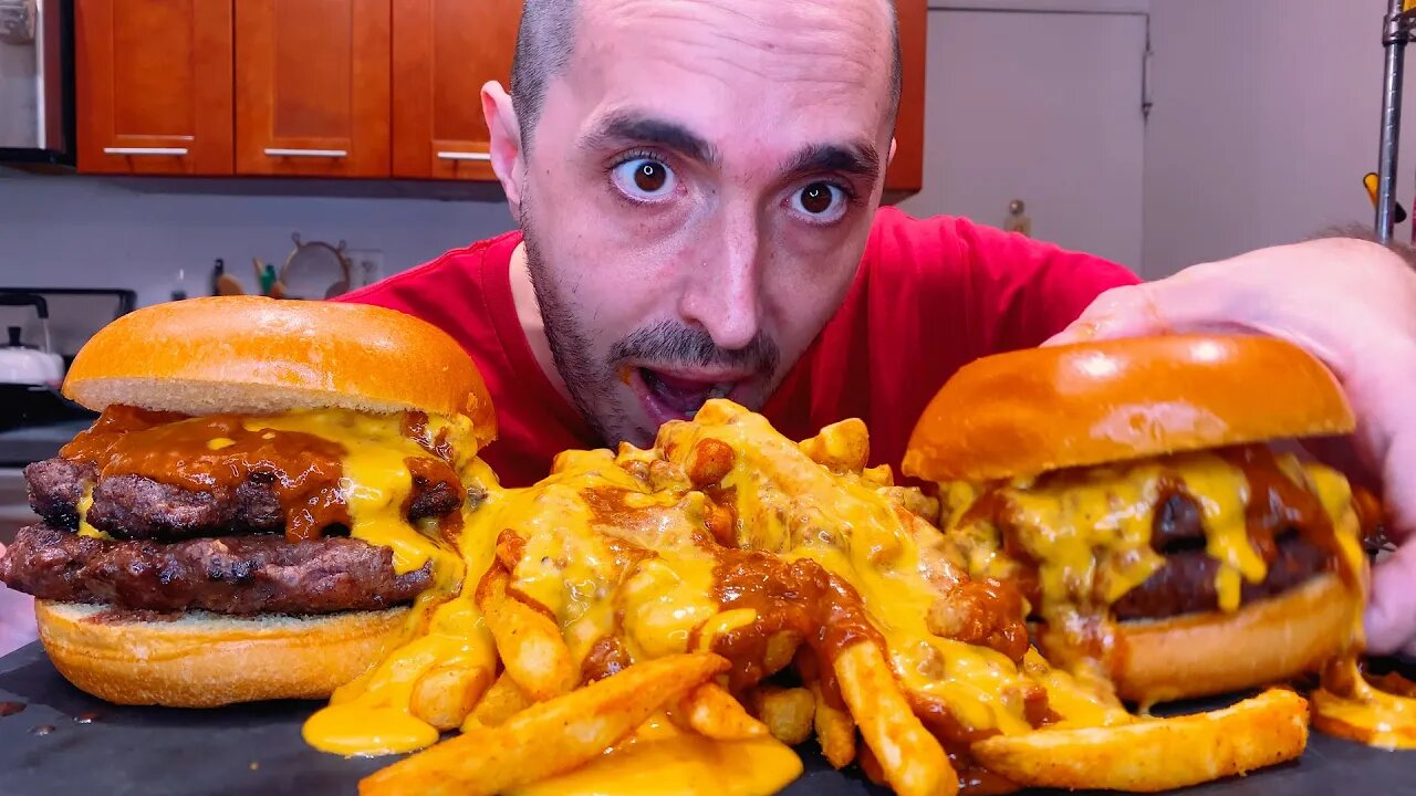 ASMR | HUGE BURGERS & CHILI CHEESE FRIES | MUKBANG | EATING SOUNDS !