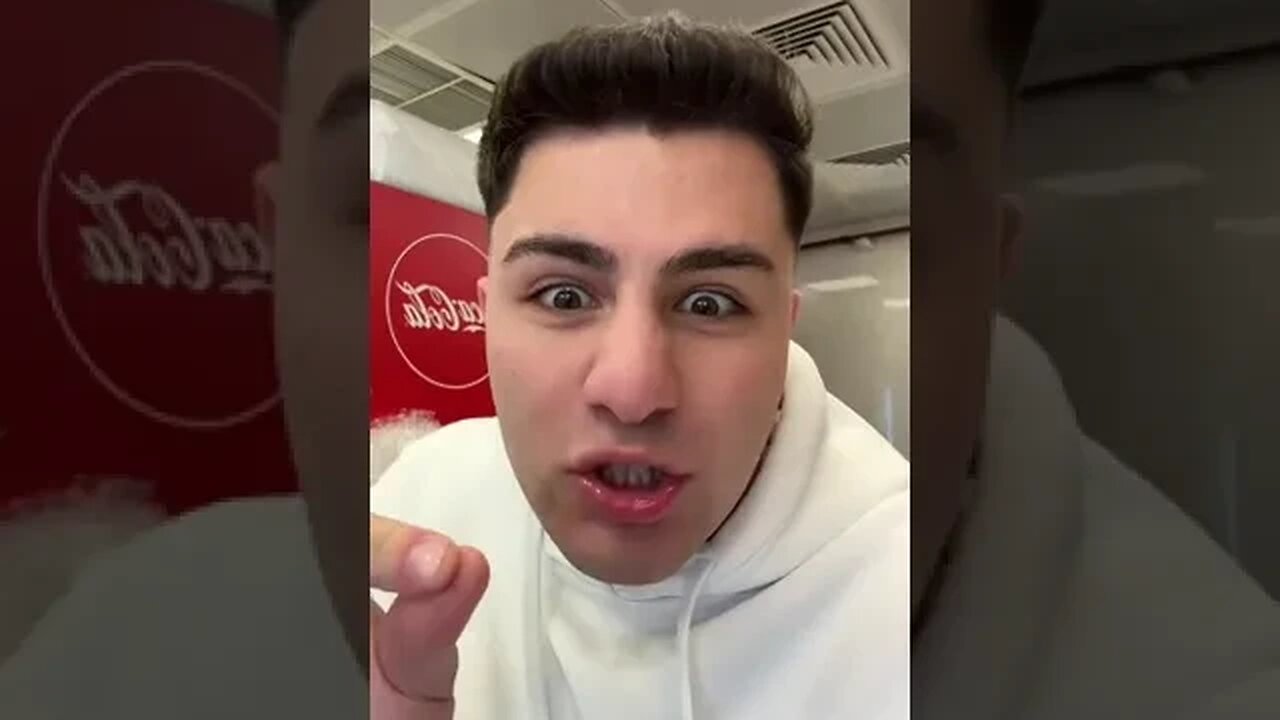 CUM ISI FACE OGURITA MICA SHAORMA #oguritamica #mancaciosul #mancare